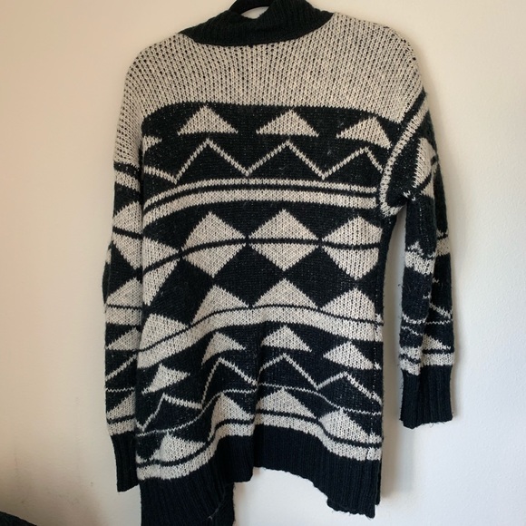 Mossimo Patterned Sweater/Cardigan - Picture 3 of 3